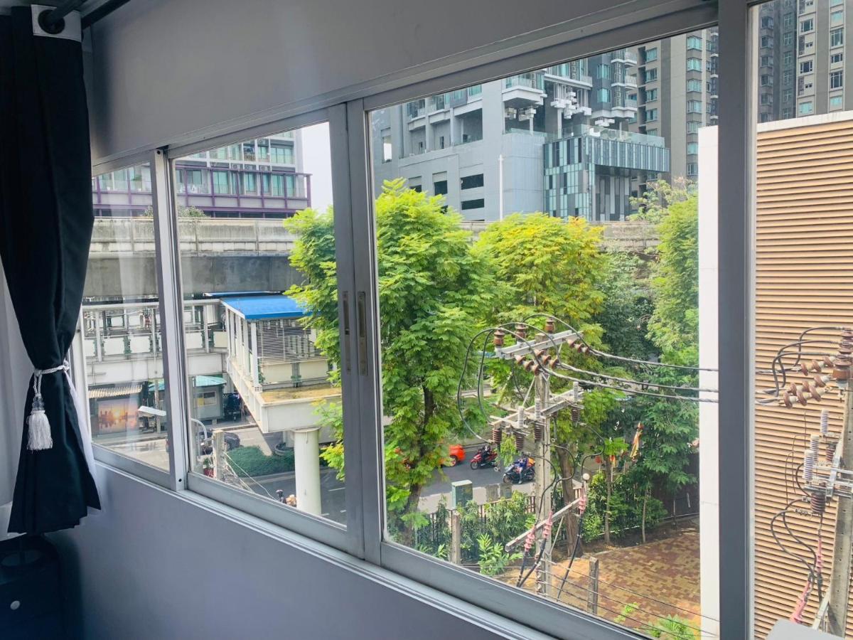 Thonglor Suites Hotel Bangkok Exterior foto